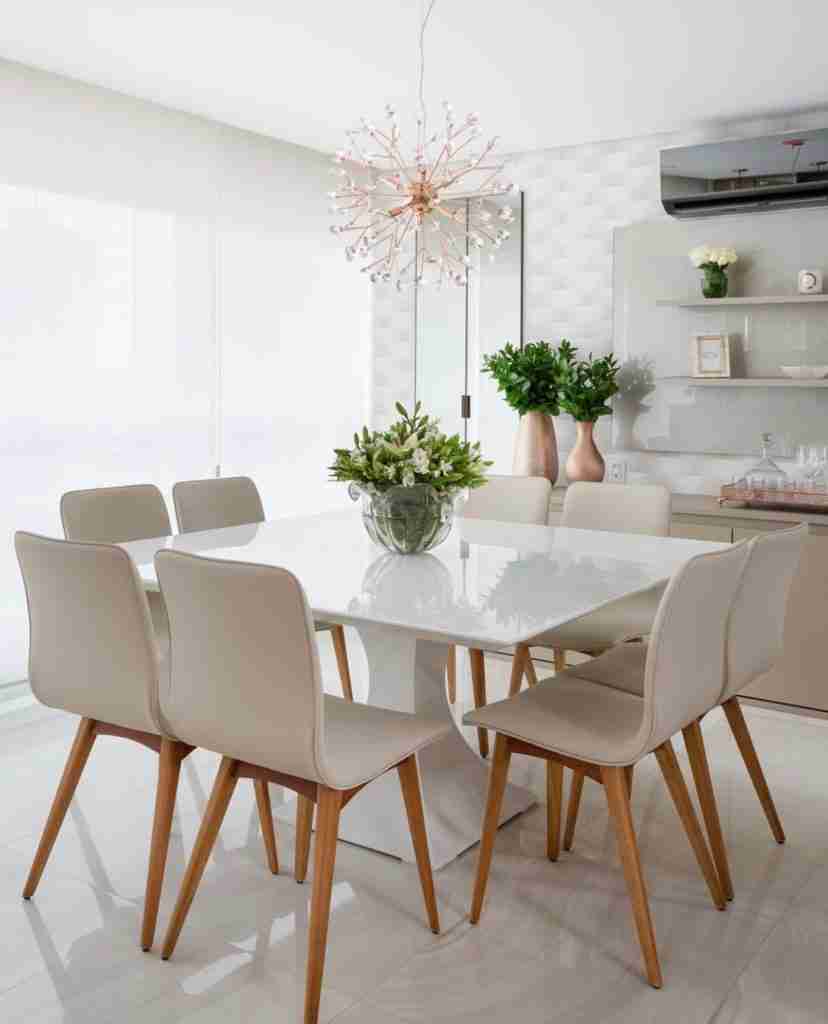 Welcoming and Practical Family Dining Spaces