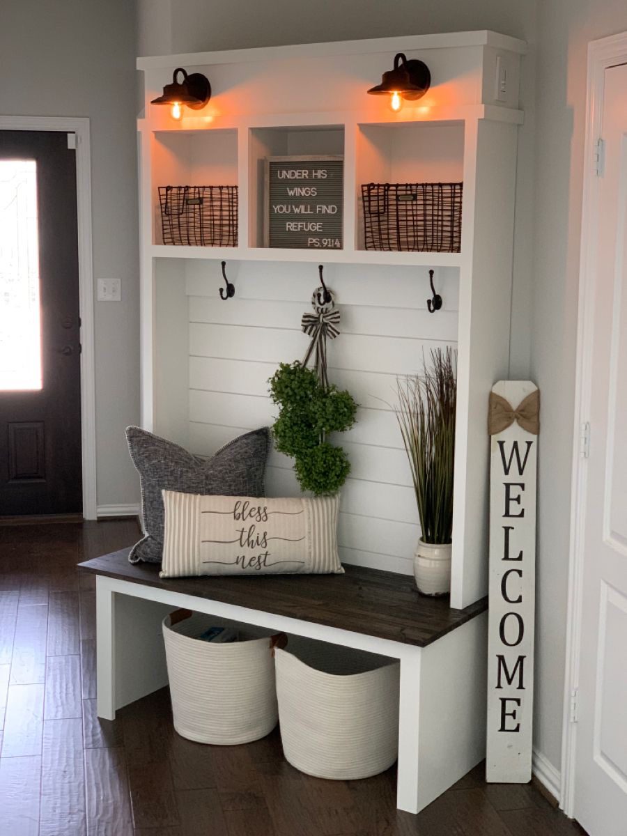 Cozy Nook Mudroom Solution