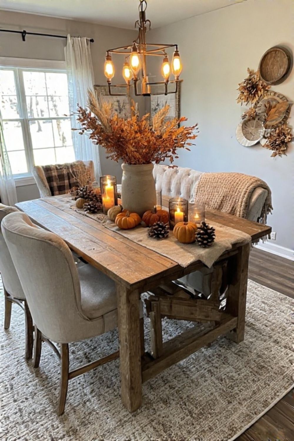 Harvest Warmth: A Rustic Woven Basket Bread Centerpiece