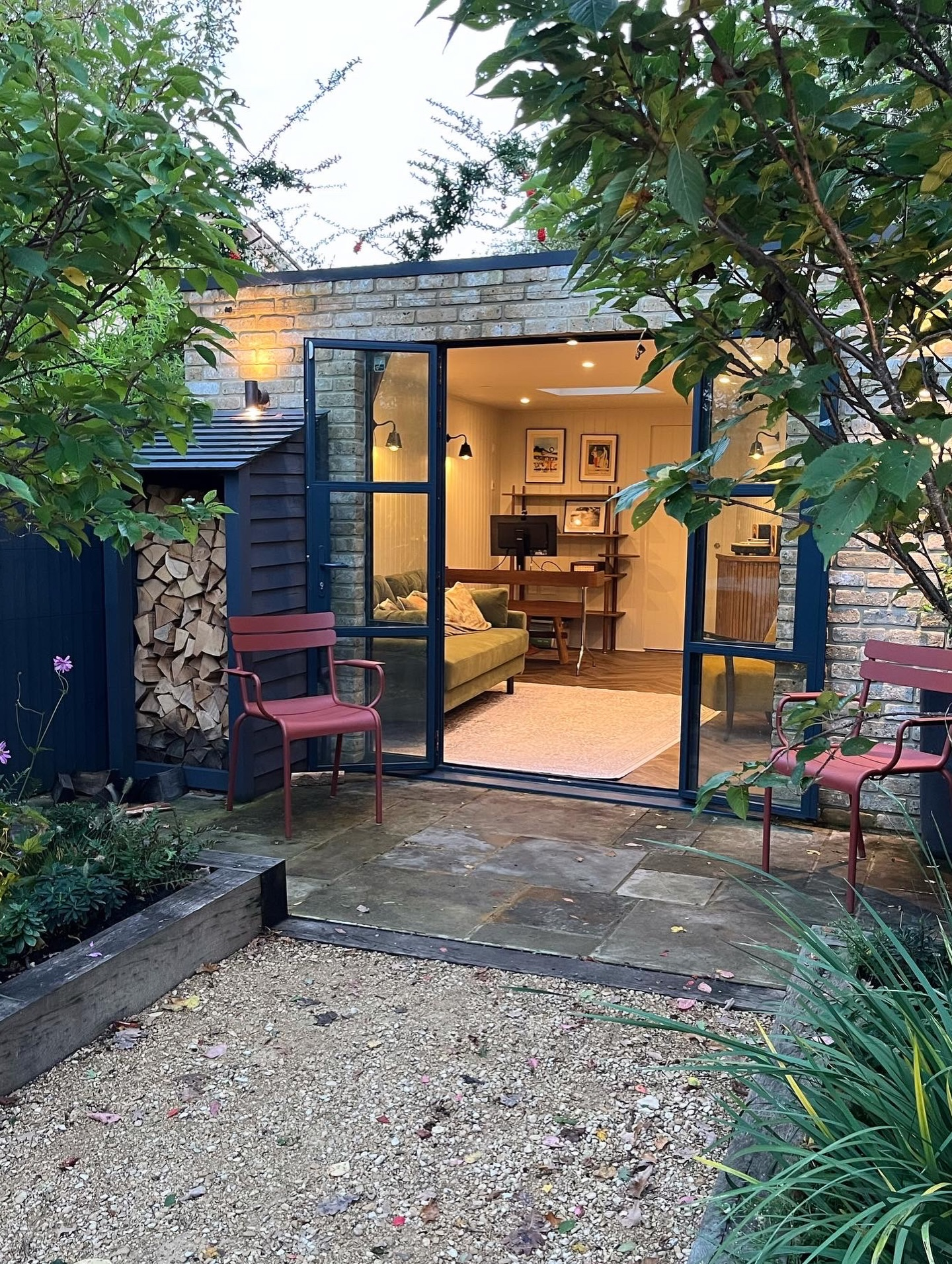 Transform Your Garden Shed into a Cozy Workspace