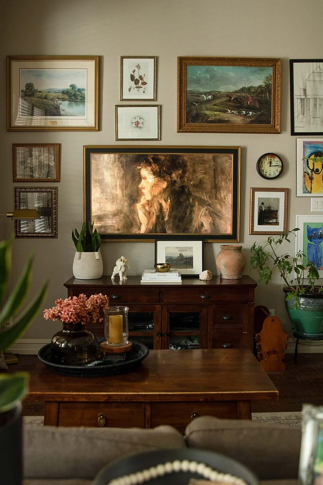 Create a Charming Vintage Gallery Wall That Tells Your Story