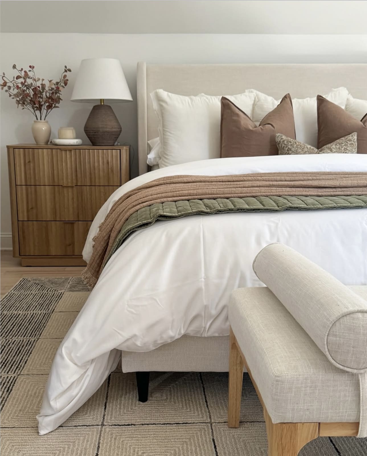 Embrace Earthy Elements for a Cozy Retreat