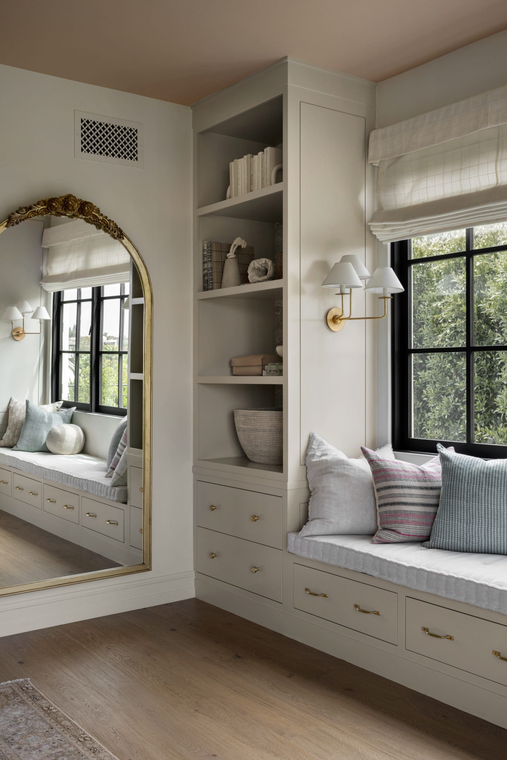 Stylish Mirrors to Brighten Up Your Child’s Room