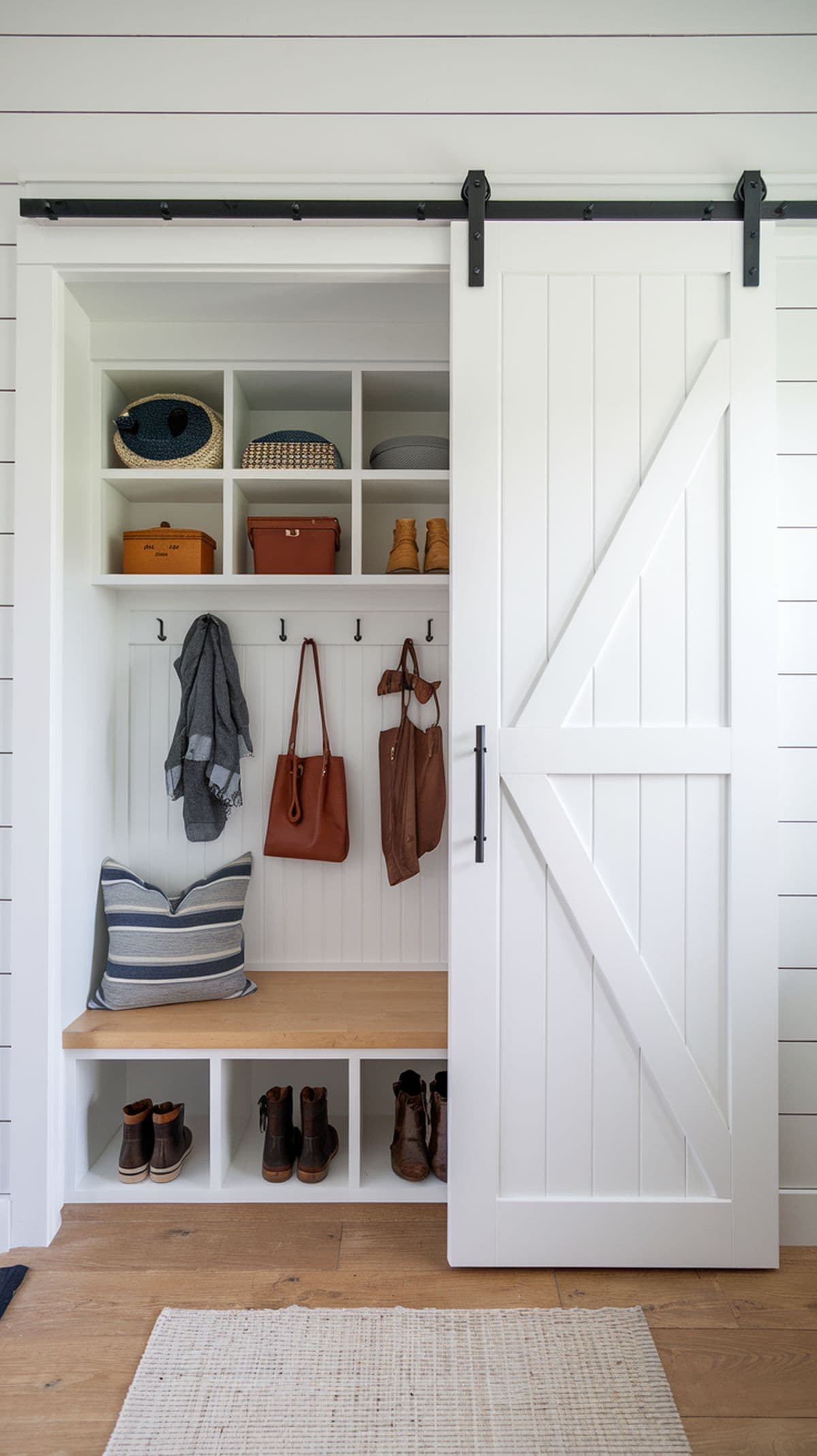 Seamless Entry Nook Design