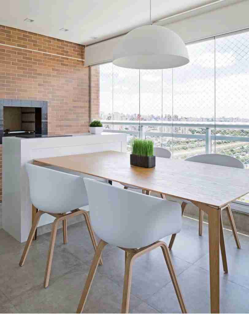 Minimalist Elegance