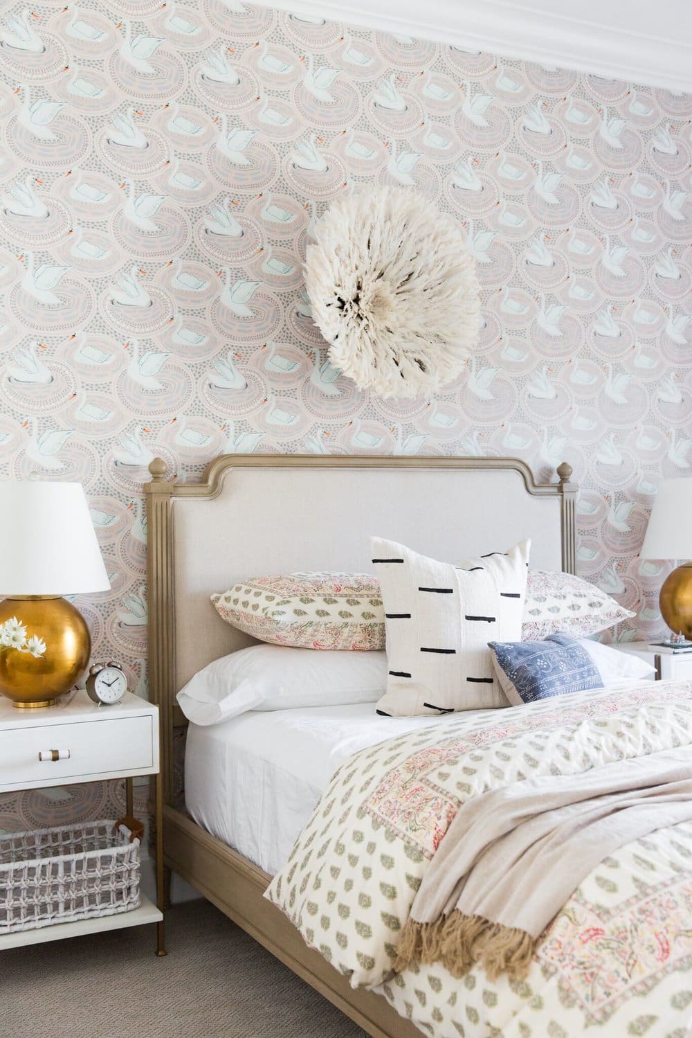 Eye-Catching Bedside Lighting for Kids' Rooms