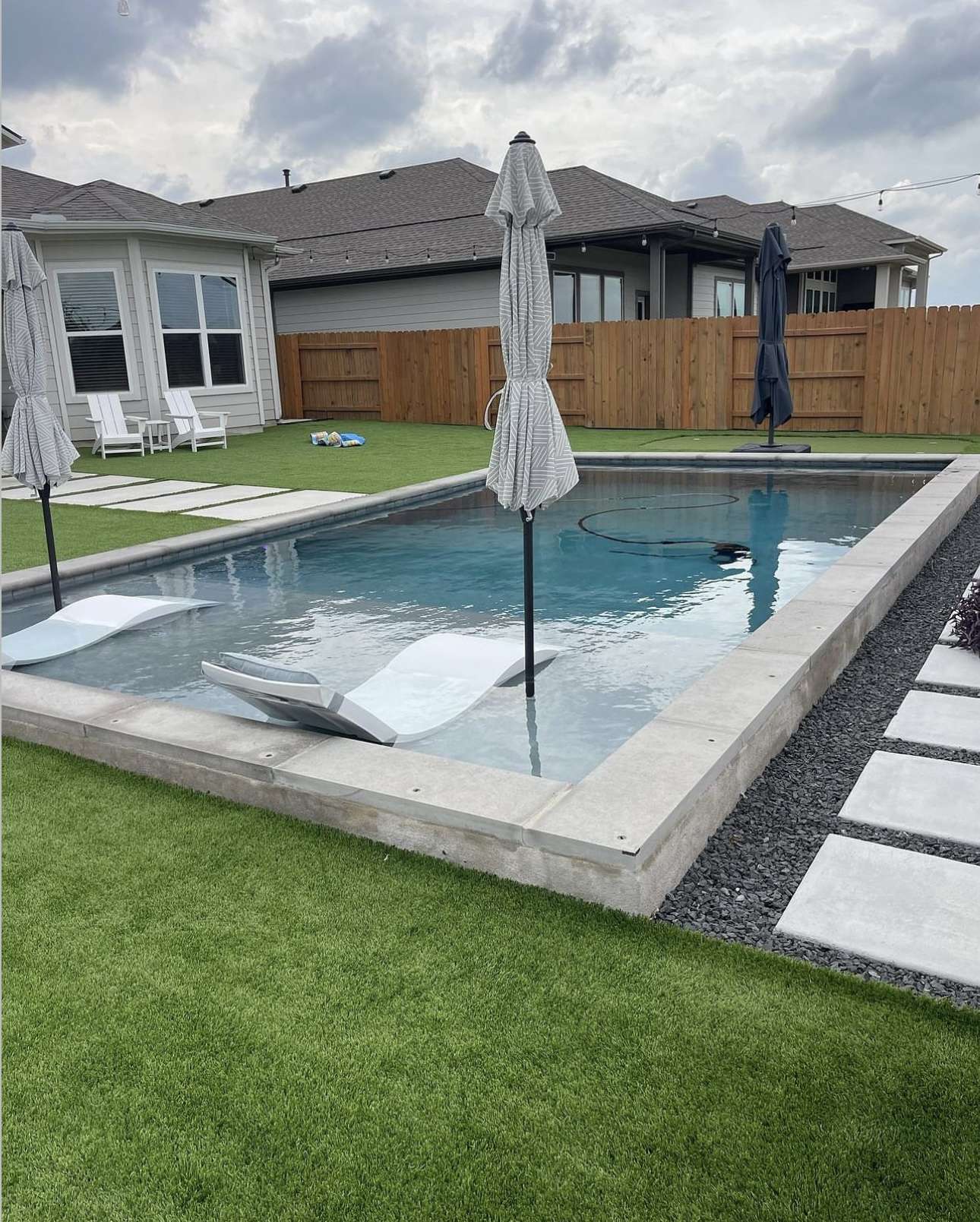 Gravel and Synthetic Turf Pool Surrounds