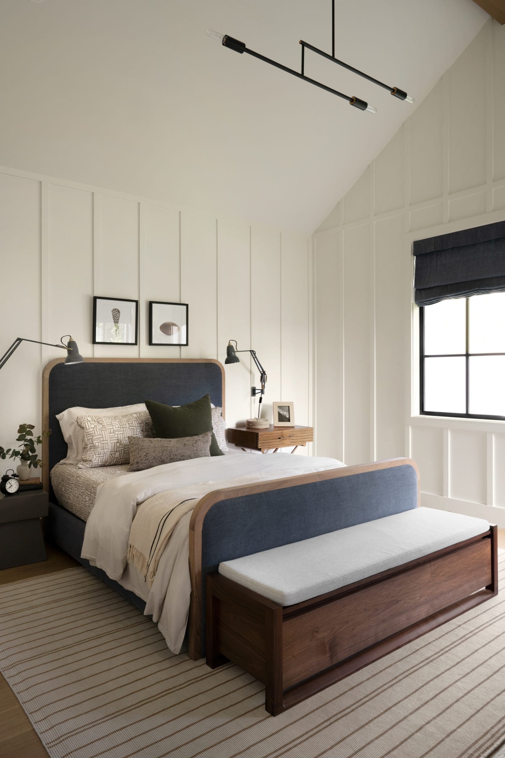 Cozy and Calm: Designing a Kids’ Room with Dark Blue and Beige Hues