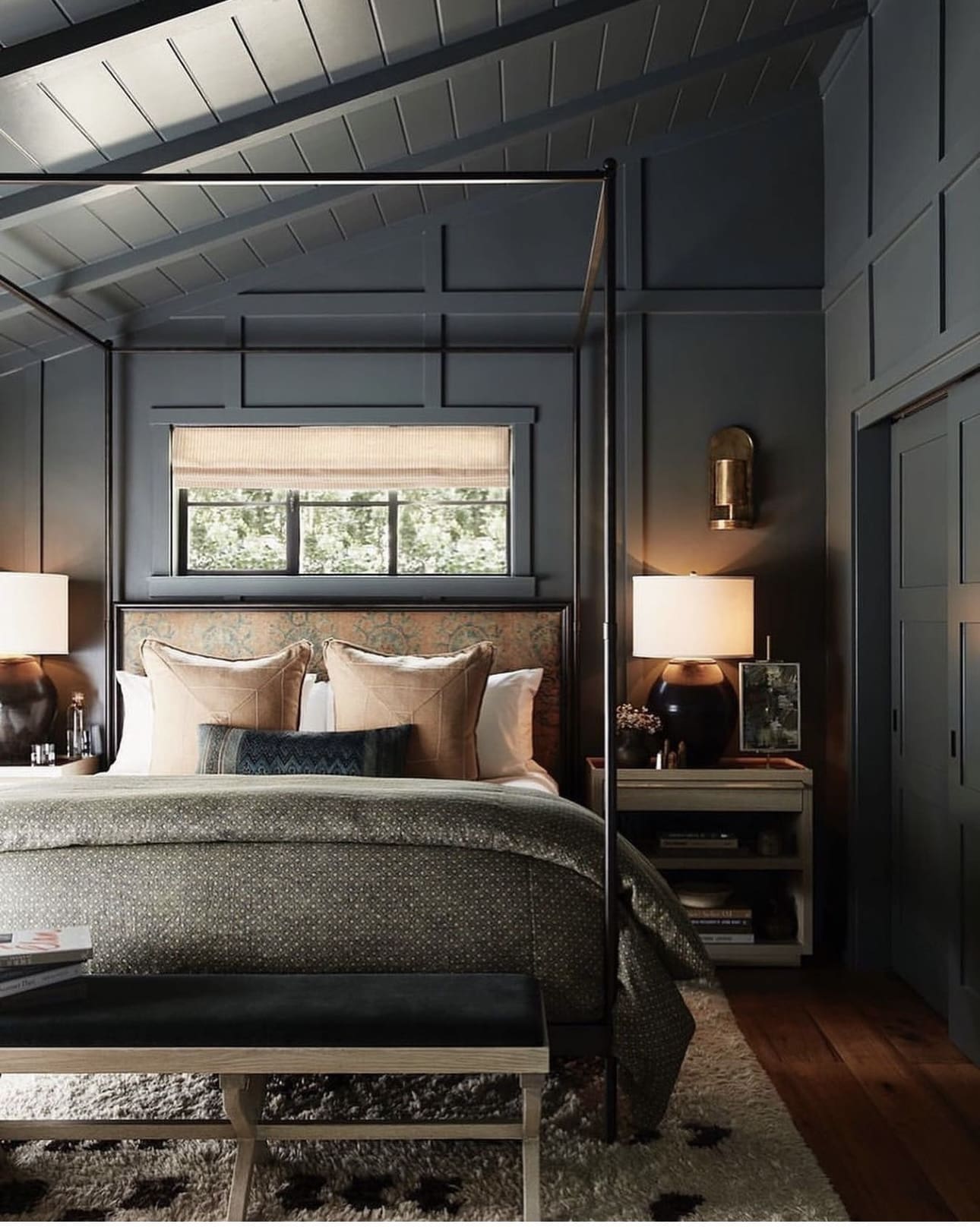 Choose a Canopy Bed for Ultimate Comfort