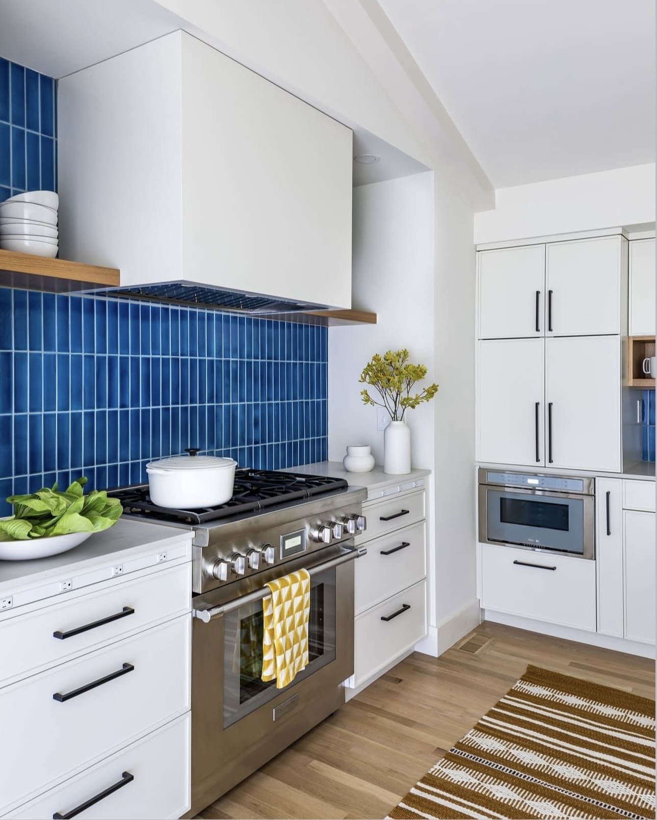 Use Coastal-Themed Tile Designs