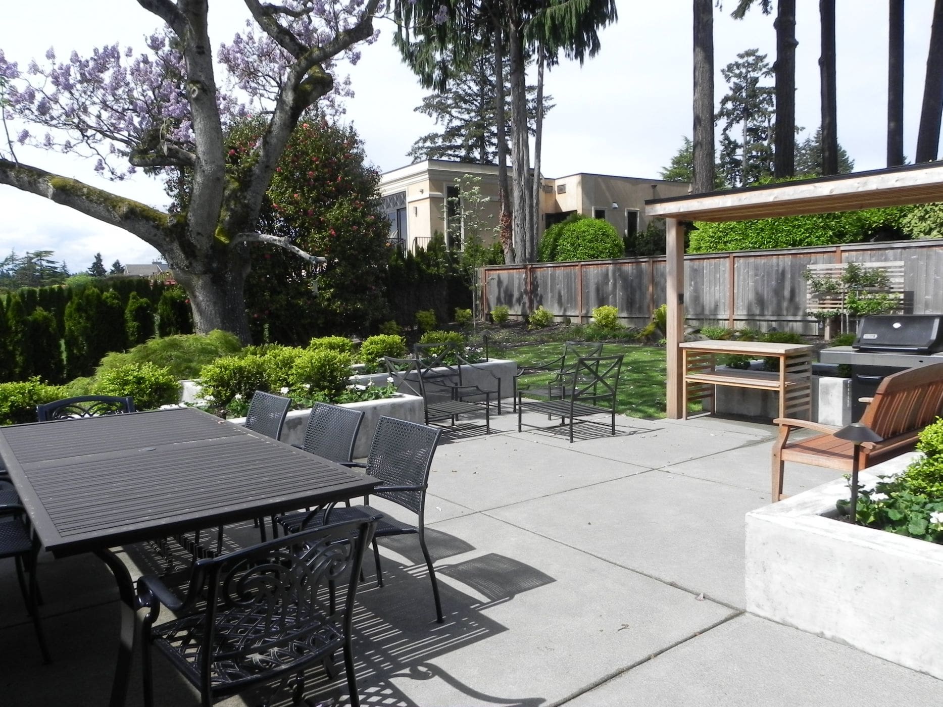Geometric Elegance: Diamond-Stamped Concrete Patio