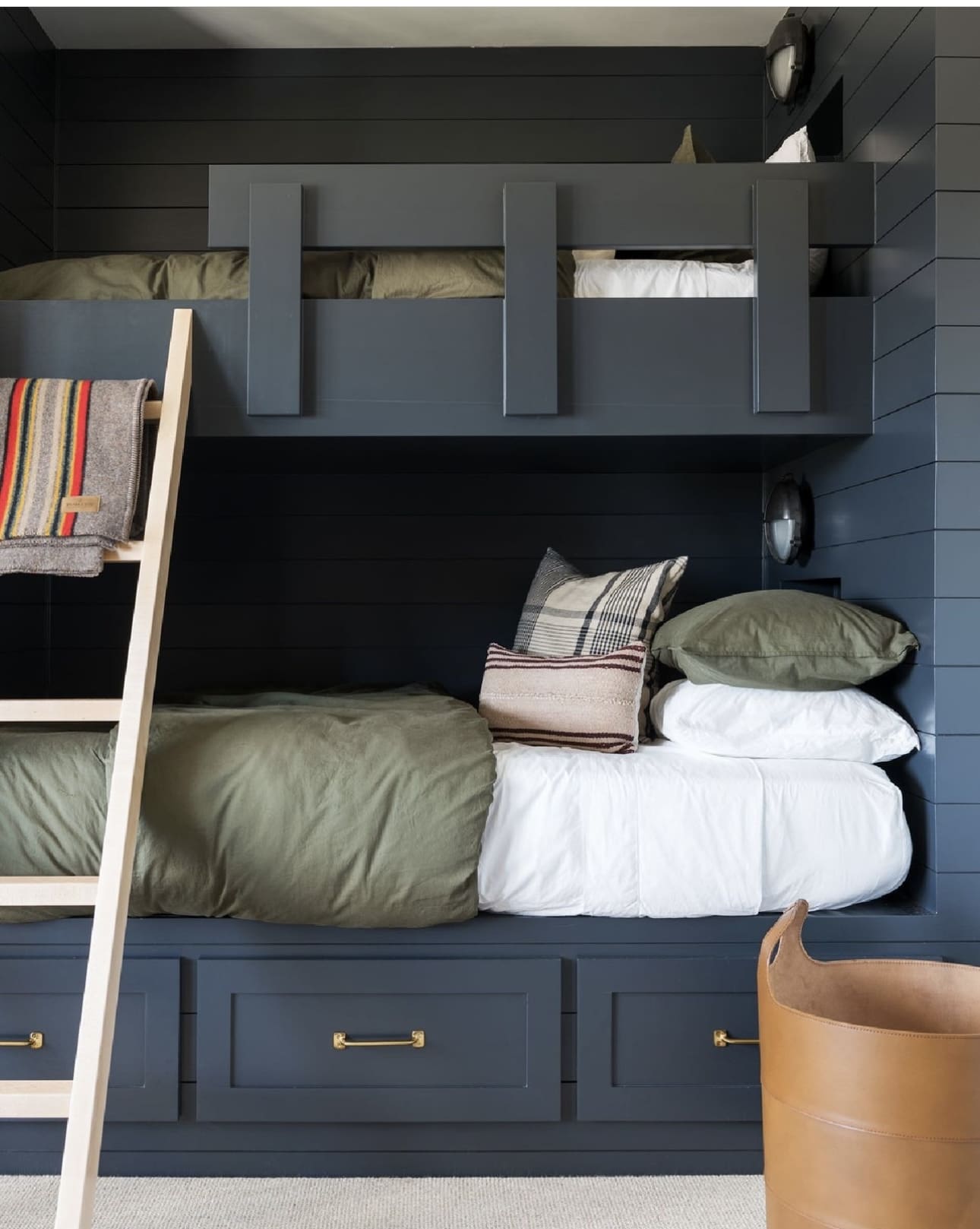 Serene Blue Vibes for a Cozy Kids' Retreat