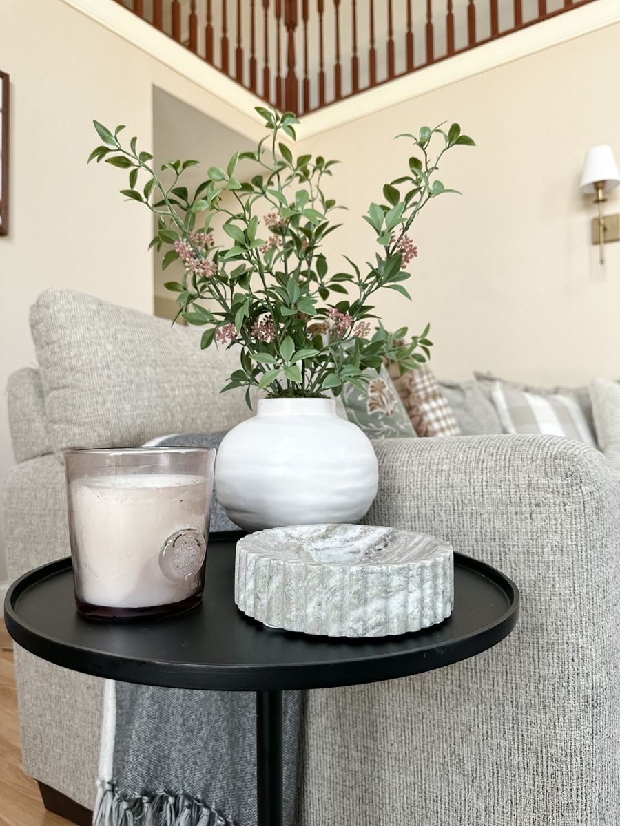 Texture-Rich Neutrals for Depth