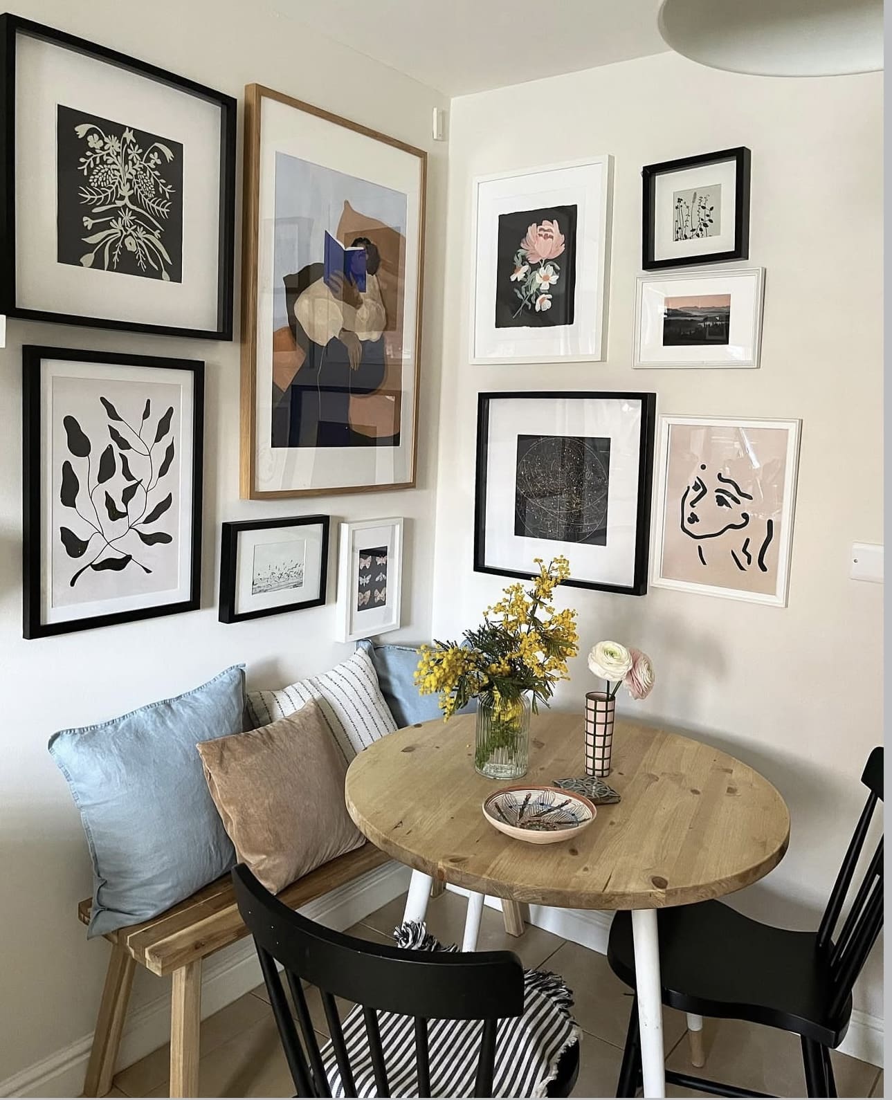 Cozy Corner Dining Retreat