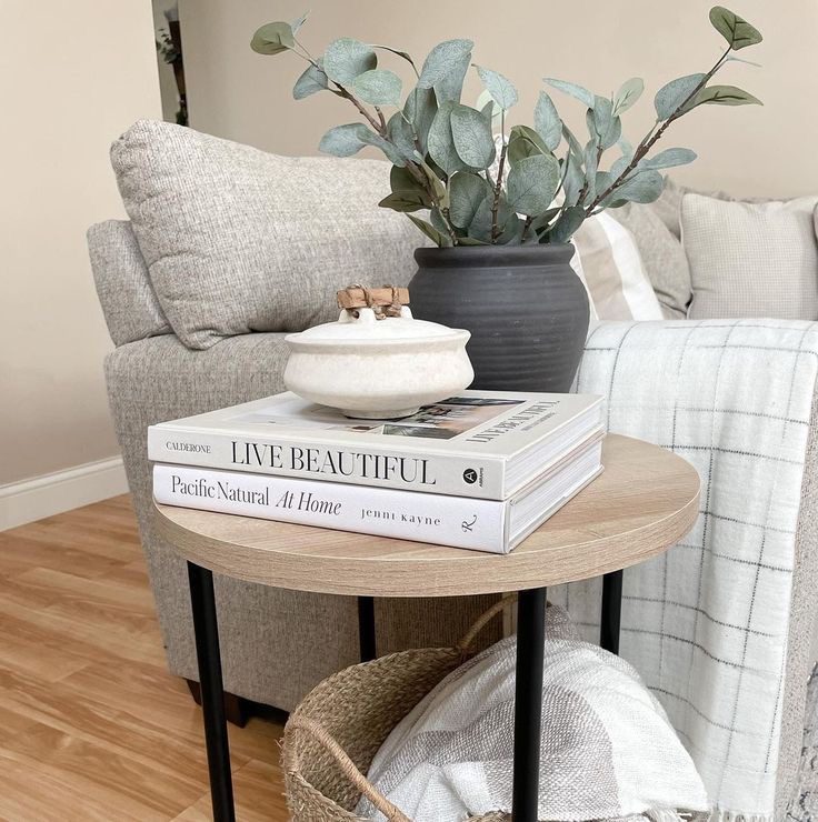 Effortless Greenery for a Relaxed Vibe