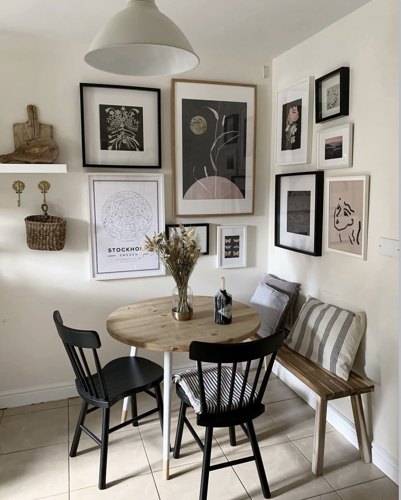 Bright and Breezy Neutrals for Cozy Dining