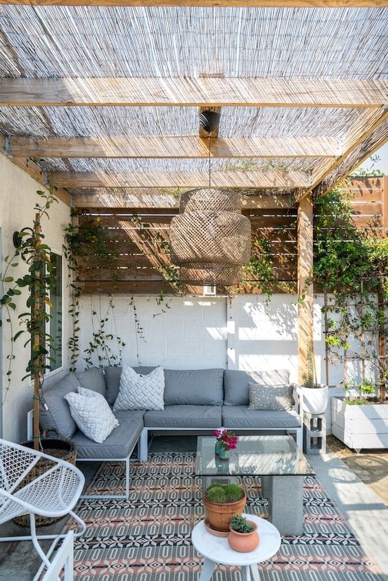 Elevate Your Patio with a Stylish Pergola