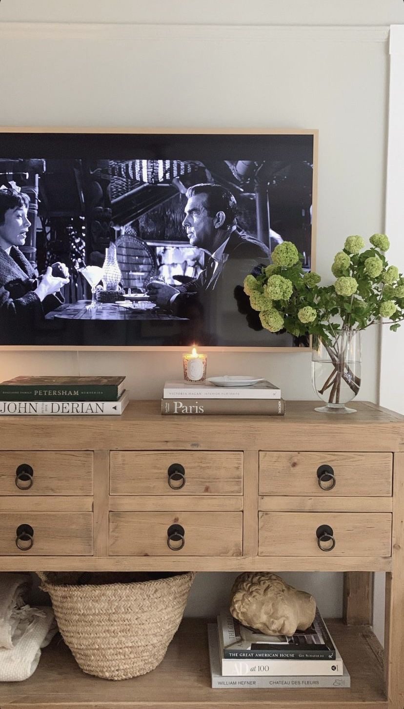 Incorporate Aromatic Candles