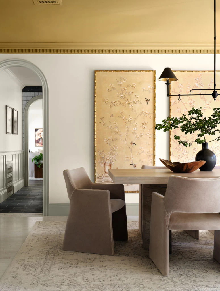 Sophisticated Serenity in a Neutral Dining Space