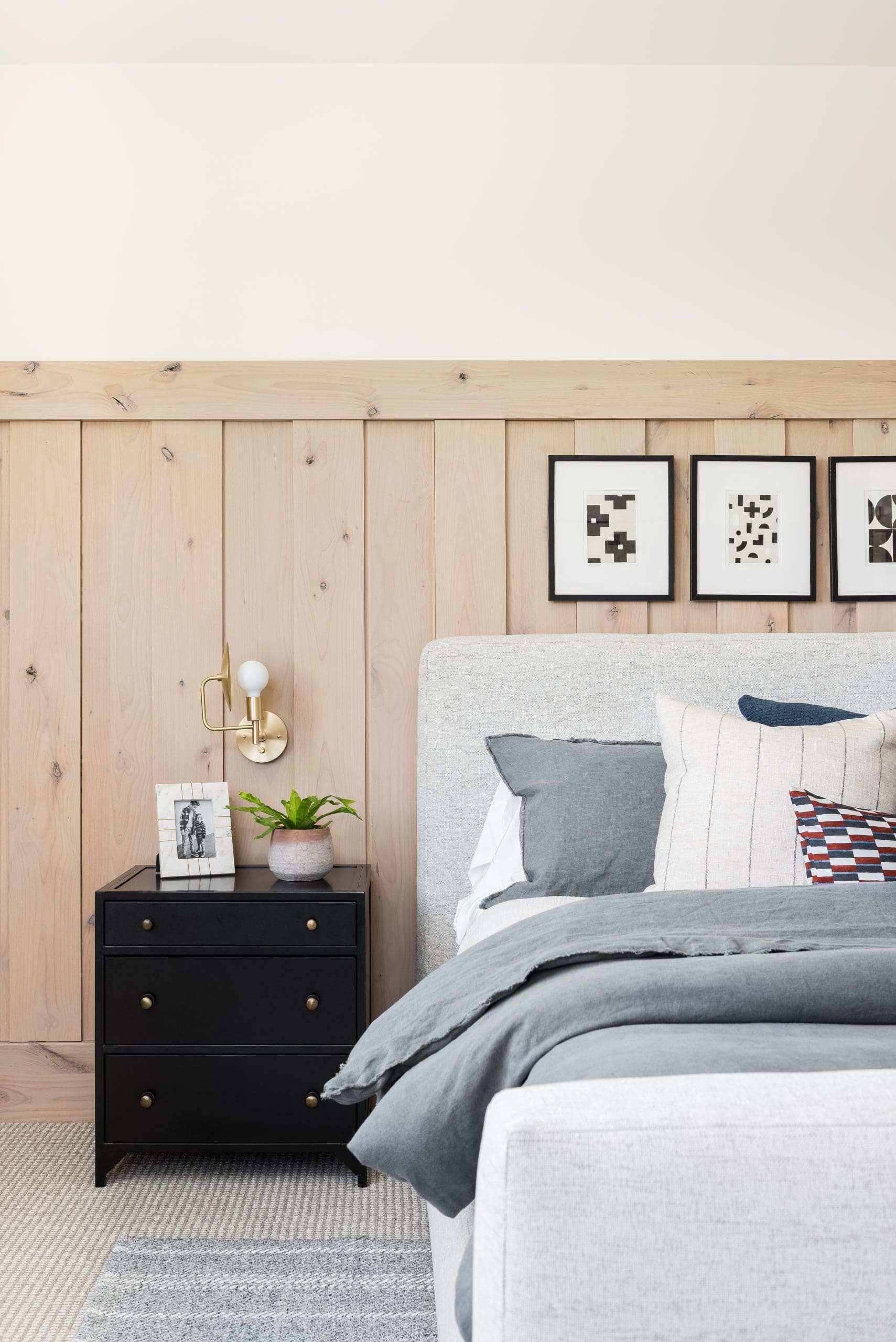 Charming Wainscoting Ideas for Playful Kids’ Spaces