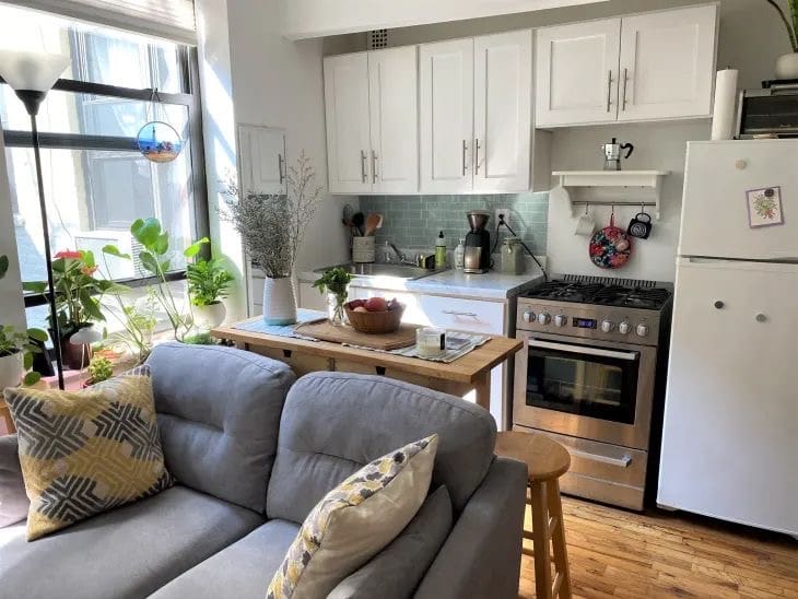 Cozy Kitchen Nooks: Your All-in-One Table Spot