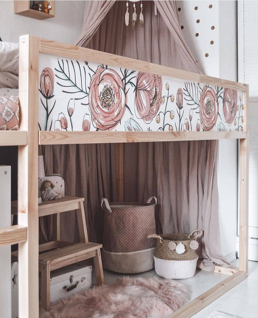 Creative Ways to Style the IKEA Kura Bed
